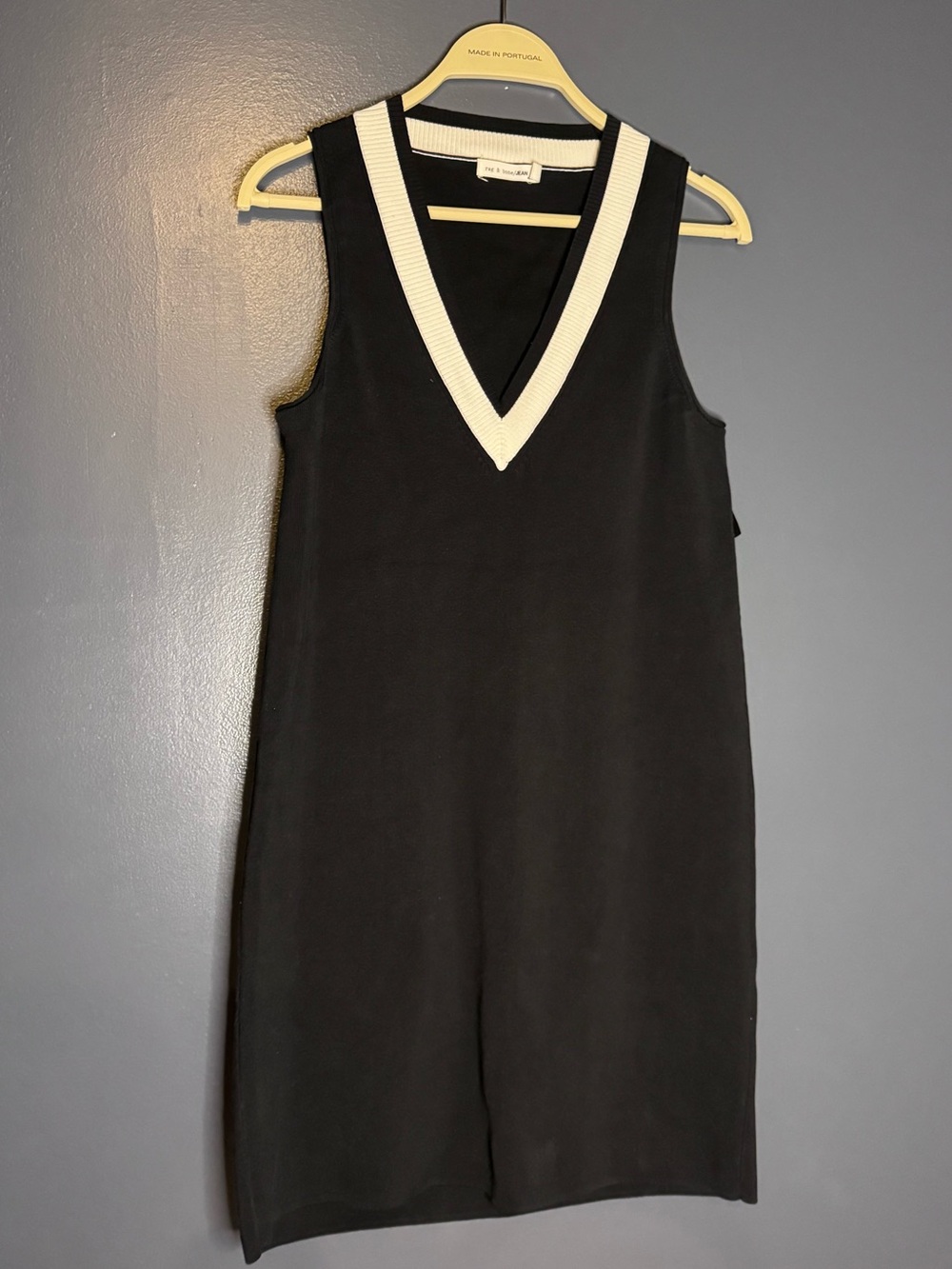 Rag & Bone Black Lodwick V-Neck Mini Mod Shift Dress Medium NEW Luxury slimming